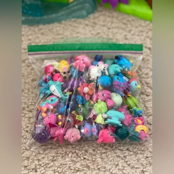 Hatchimals playsets and figures - Picture 5 of 5